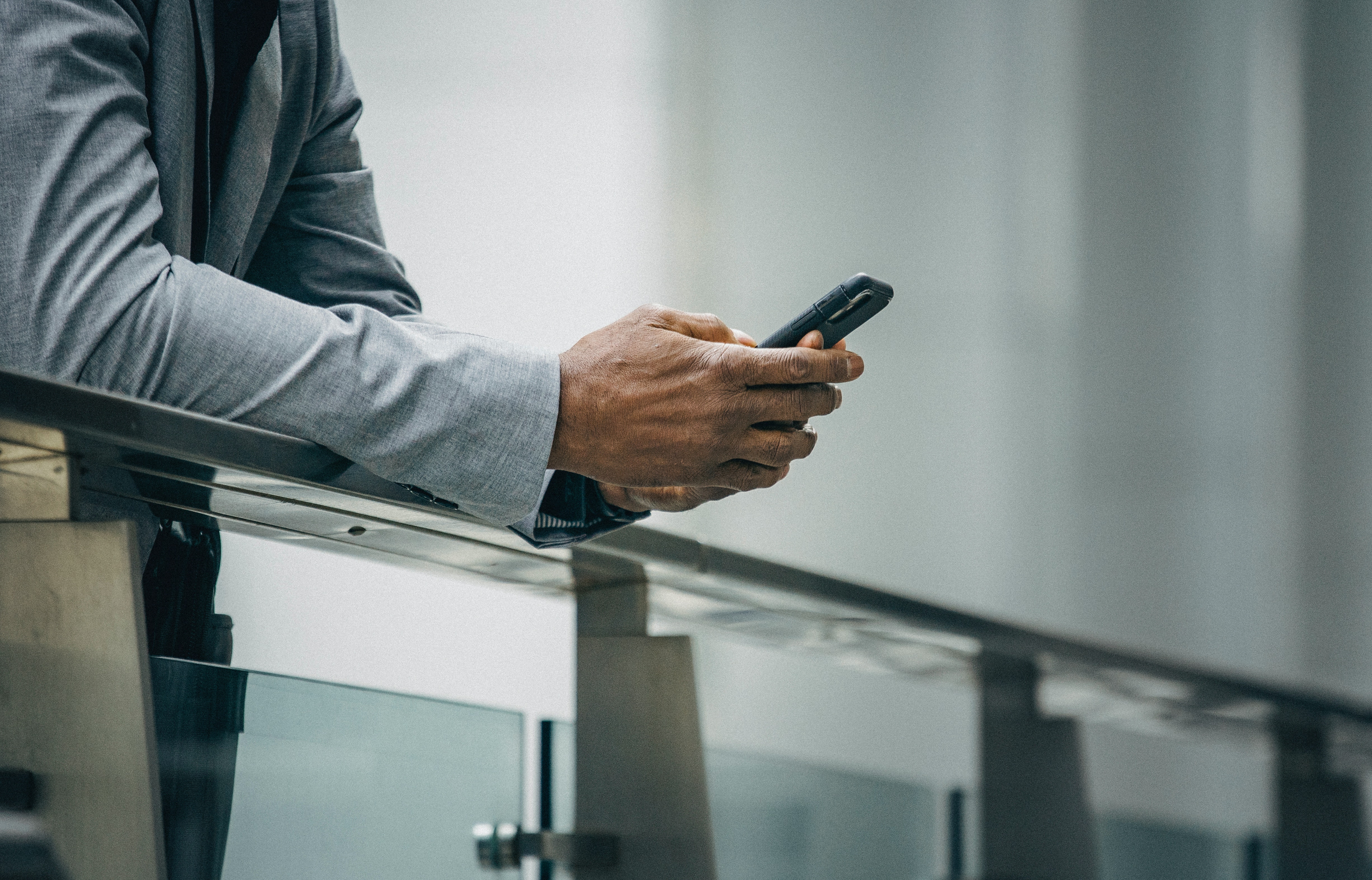 Man holding smartphone